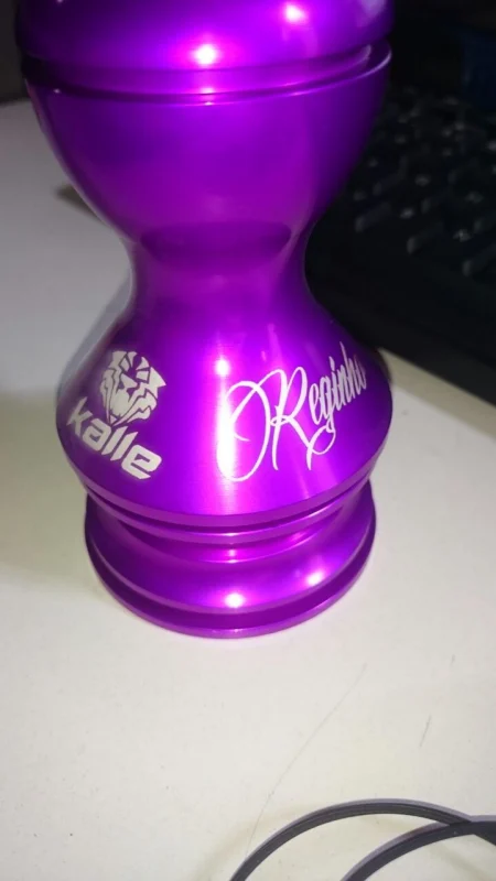 Gravação a laser em alumínio anodizado